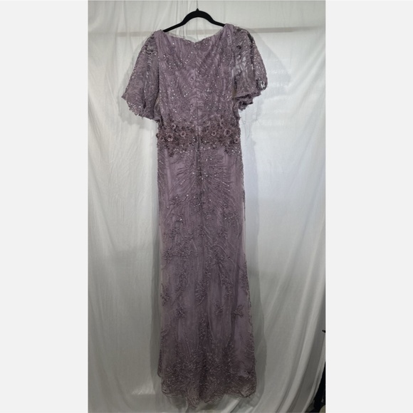 NEW $798 Mac Duggal [ 8 ] Flutter Embellished Lace Gown Vintage Liliac‎ Purple - Picture 13 of 16
